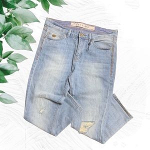 Denim Co Light Wash Distressed Jeans